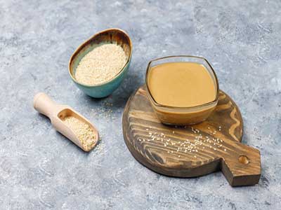 ارده کنجد خواص بی شماری برای رحم و تخمدان زنان دارد